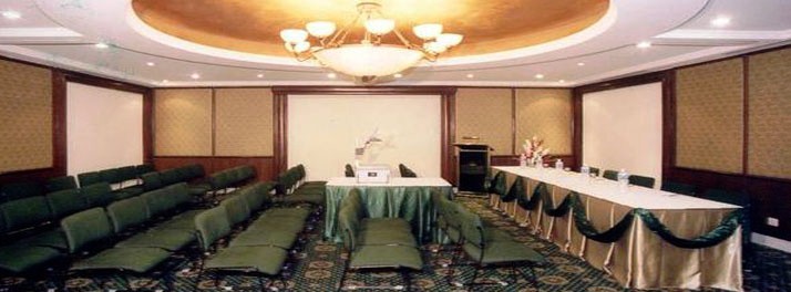 239/Country Inn & Suites - Katra 04.jpg